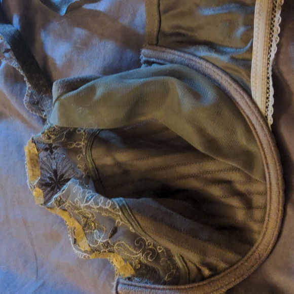 38DD Triumph Plus Size Bra Lace Bow Bra - Picture 7 of 16